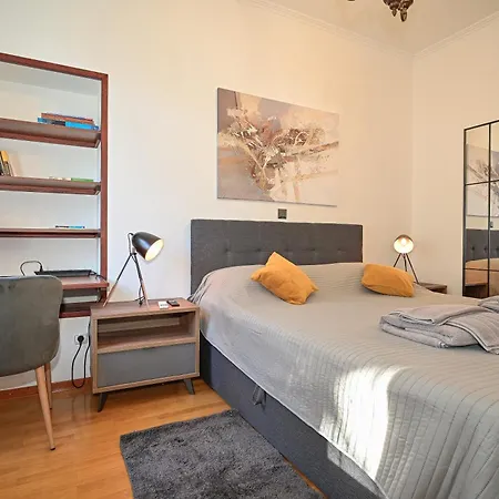 Dominick Apartman *