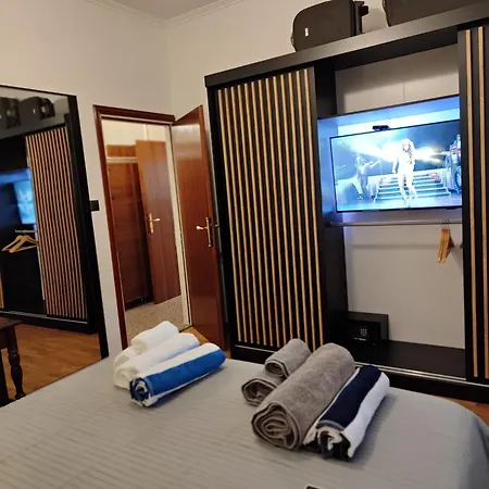Dominick Apartmán *